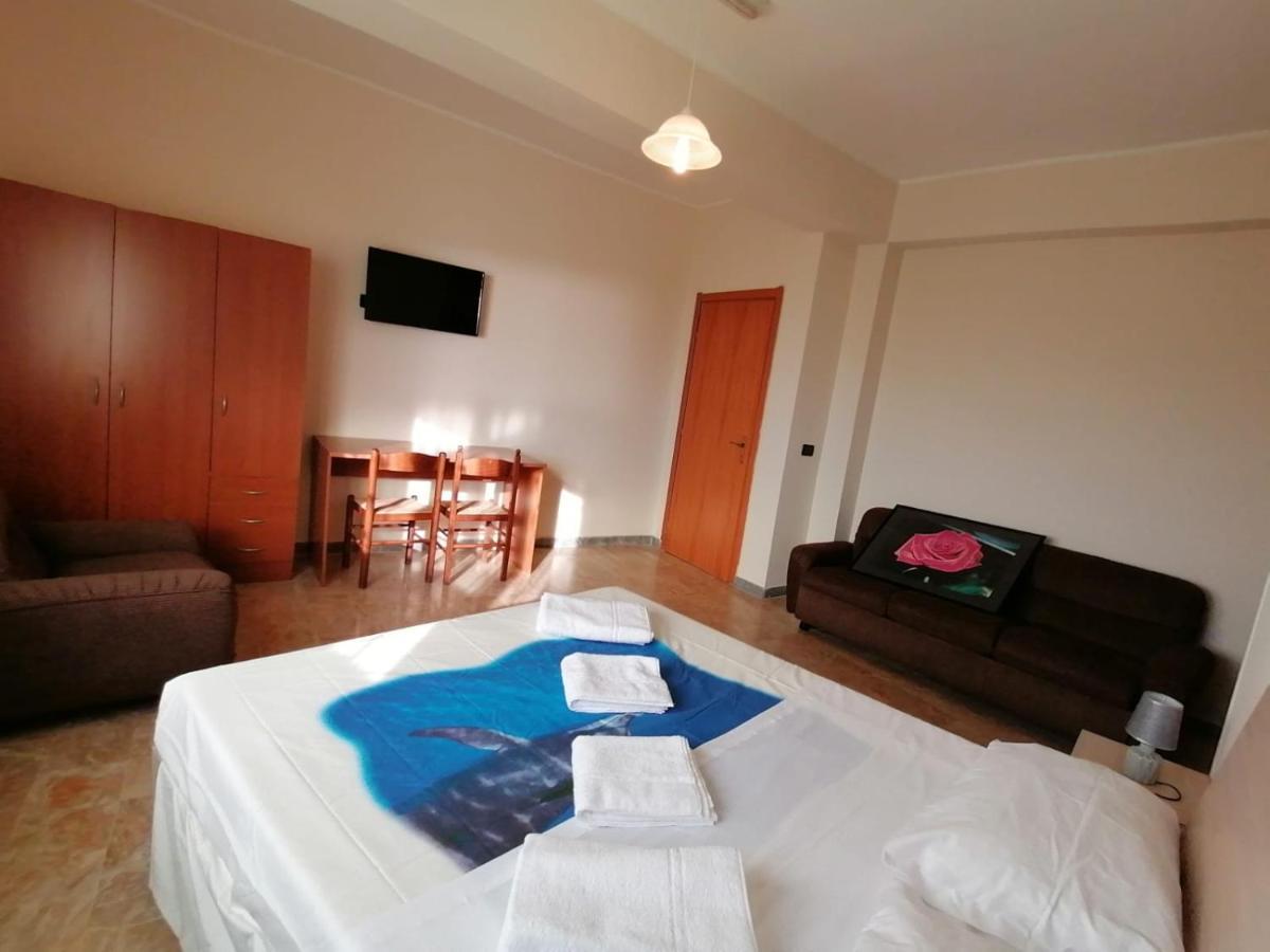 Bed And Breakfast Lagiocosa 레조디칼라브리아 외부 사진